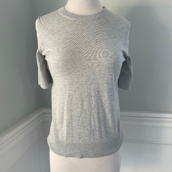 COS LIGHTWEIGHT GRAY TOP SIZE XS! - Picture 7 of 7